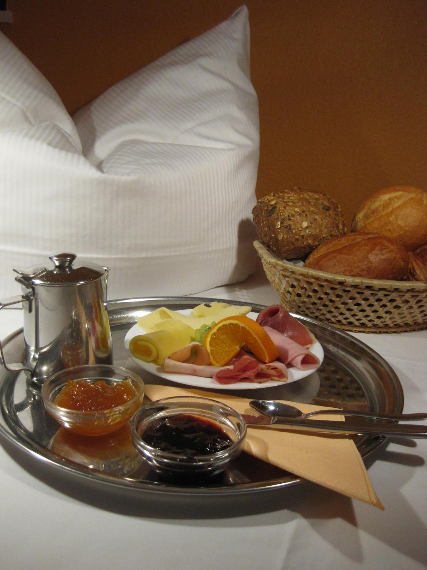 Hotel Am Hermannplatz Берлин Экстерьер фото